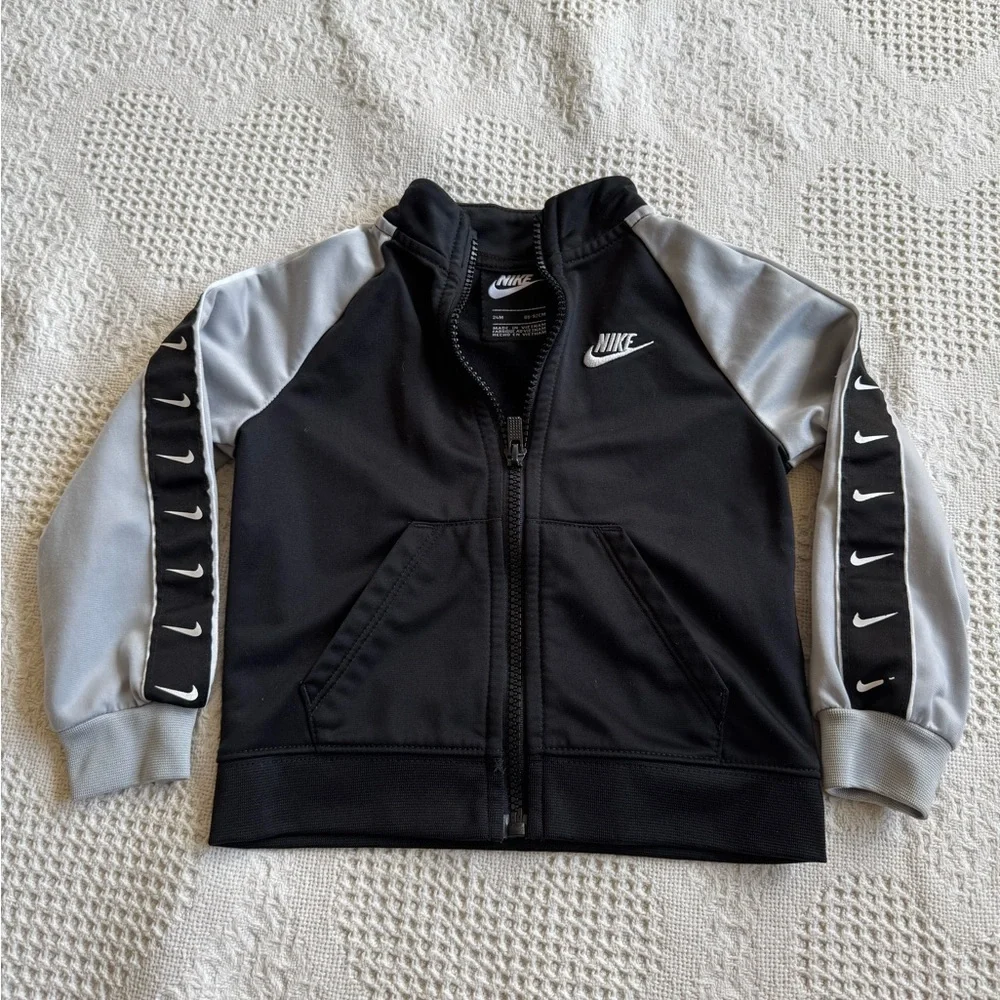 Boys Nike Quarter Zip Up